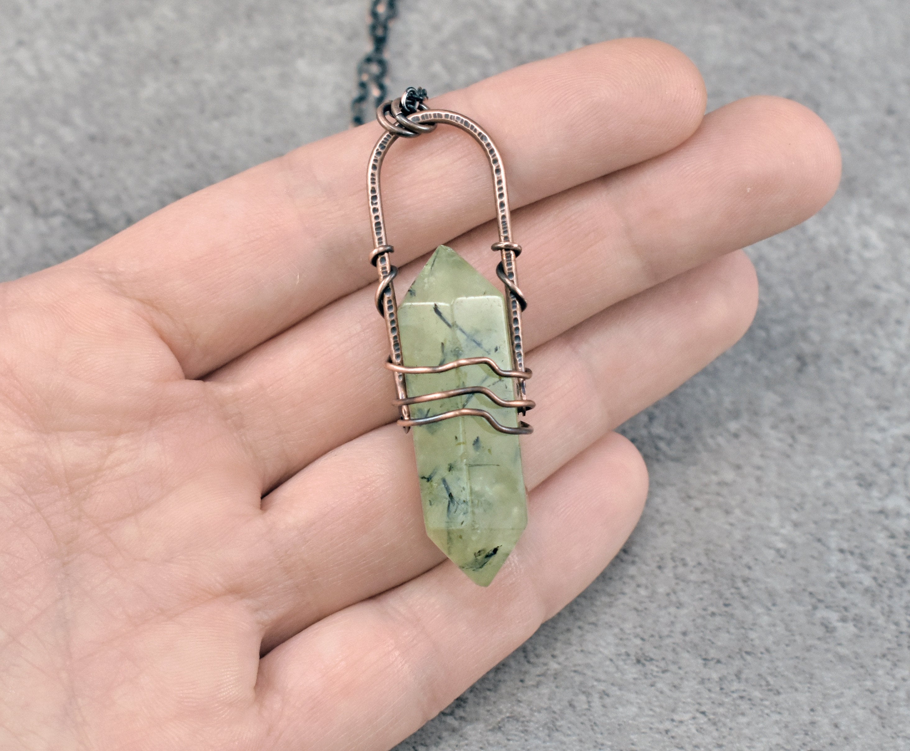 Raw Prehnite Necklace, Prehnite Crystal online Necklace Sterling Silver, Prehnite Pendant, Couples Necklace, Healing Crystal Necklace Unisex